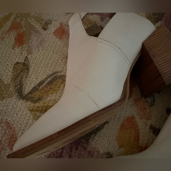 FREE PEOPLE Brady Buckle Bootie 39 WHITE Leather - Picture 10 of 13